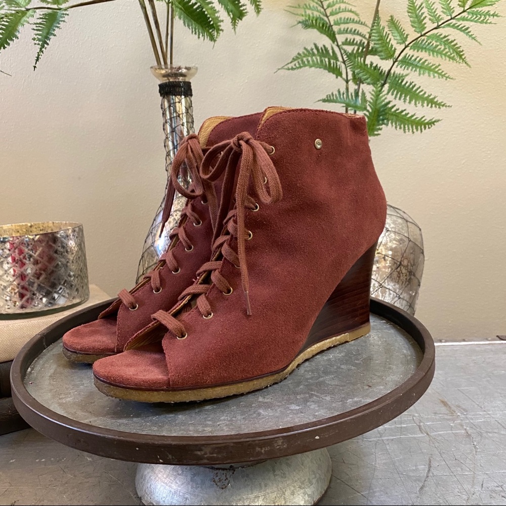 Ugg Elyse Open Toe Lace-Up Wedge Bootie